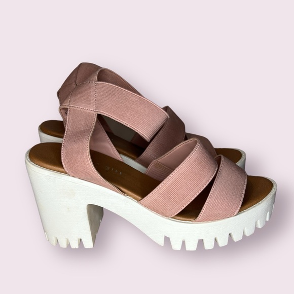 MADDEN GIRL PRELOVED | NO BOX - Picture 3 of 4